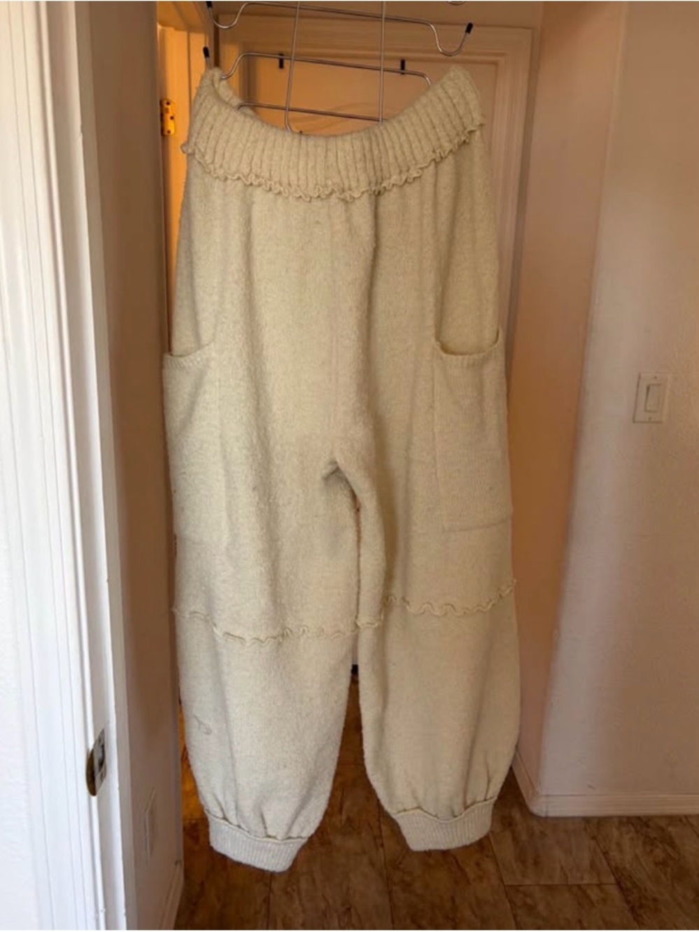 Cozy Cream Knit Lounge Pants with Pockets